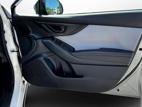 Used 2022 Subaru Crosstrek 2.0i Premium w/ Moonroof Package image 26