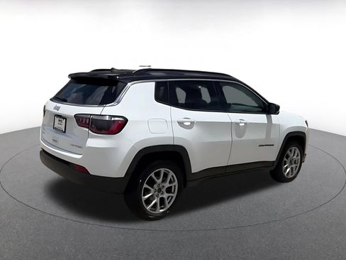 Used 2025 Jeep Compass Limited AWD/4WD image 15