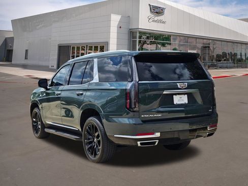 Certified 2025 Cadillac Escalade Premium Luxury w/ LPO, Floor Liner Package AWD/4WD image 4