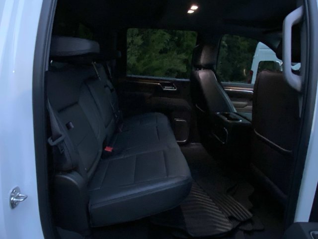 Used 2025 GMC Sierra 2500 Denali w/ Denali Reserve Package AWD/4WD image 34