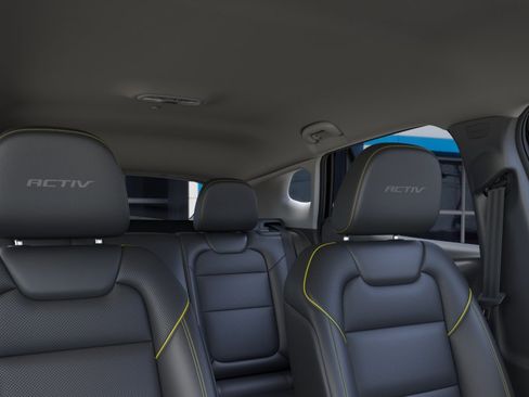 New 2026 Chevrolet Trax ACTIV FWD image 24