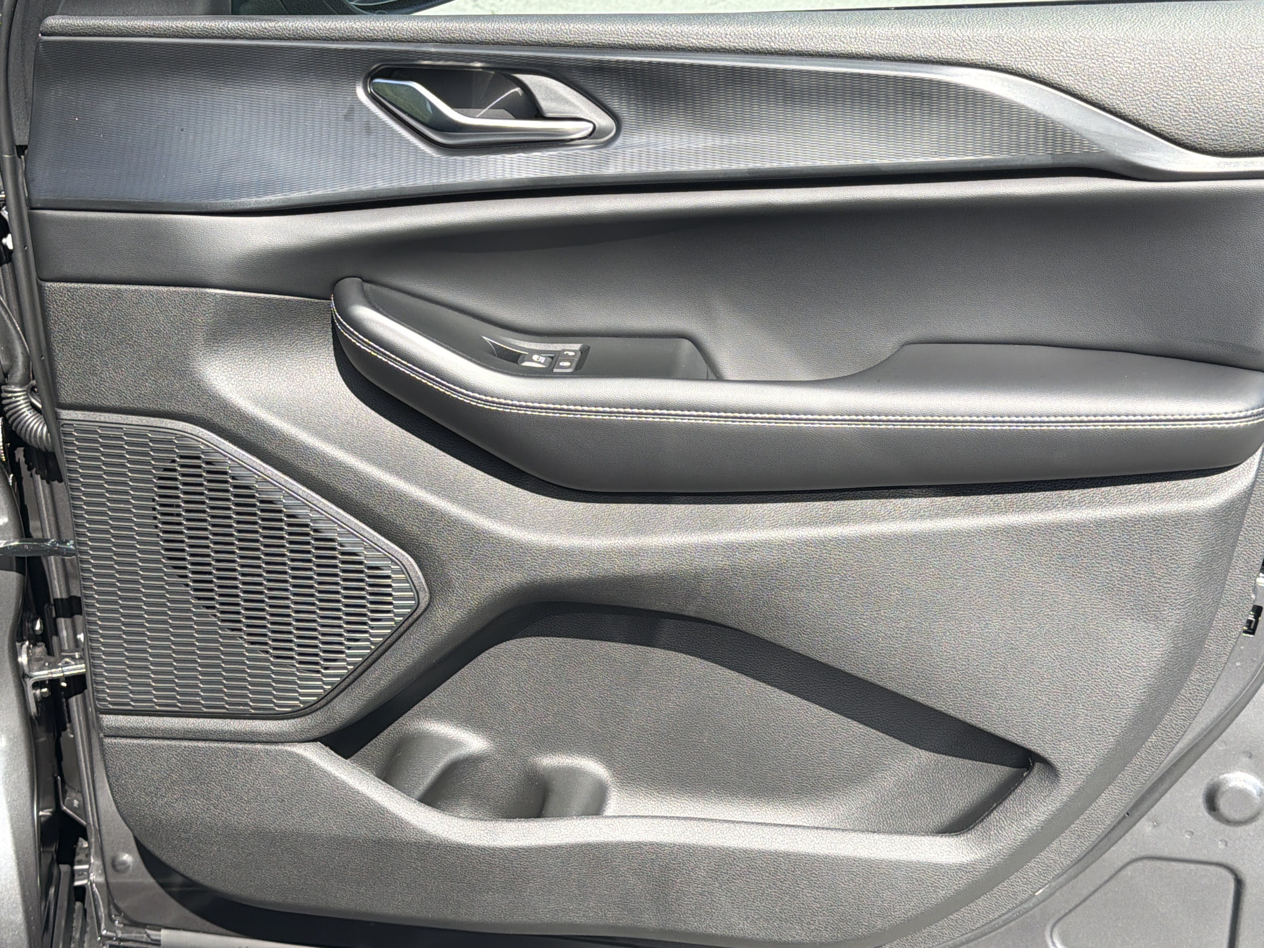 New 2026 Jeep Grand Cherokee Laredo X AWD/4WD image 17