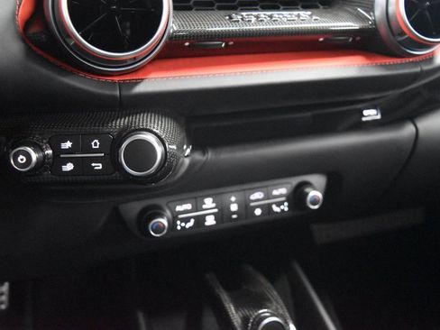 Used 2020 Ferrari 812 Superfast image 30