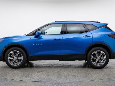 Used 2025 Chevrolet Blazer LT image 5
