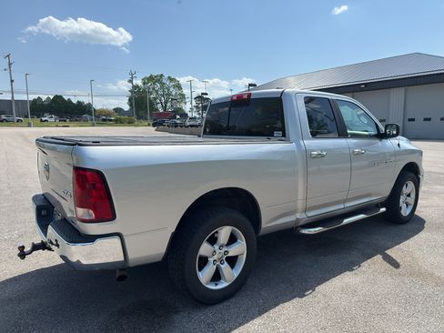 Used 2012 RAM 1500 Classic SLT AWD/4WD image 5