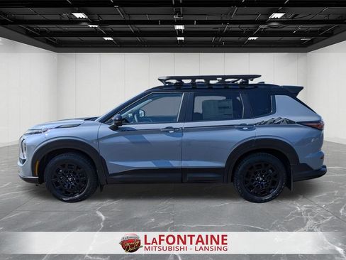 New 2026 Mitsubishi Outlander Trail Edition image 2