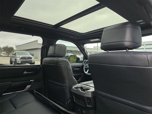 Used 2023 Toyota Tundra Platinum image 16