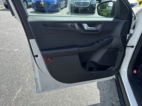 Used 2024 Ford Escape ST-Line image 22