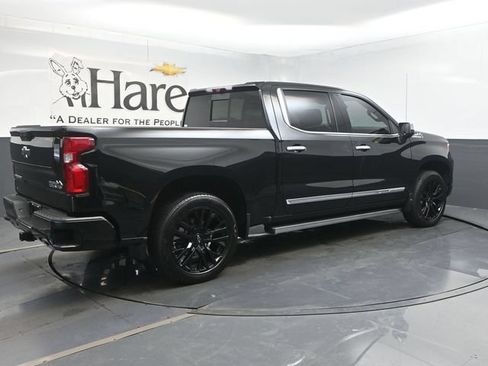 Used 2025 Chevrolet Silverado 1500 High Country AWD/4WD image 55