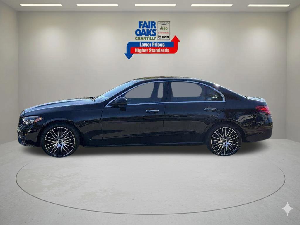 Used 2025 Mercedes-Benz C 300 4MATIC Sedan image 11
