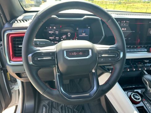 Used 2024 GMC Canyon AT4X AWD/4WD image 14