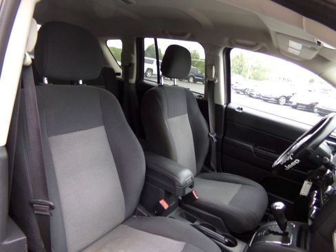 Used 2016 Jeep Compass Sport w/ Power Value Group FWD image 27