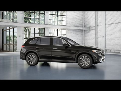 Certified 2026 Mercedes-Benz GLC 300 4MATIC image 9