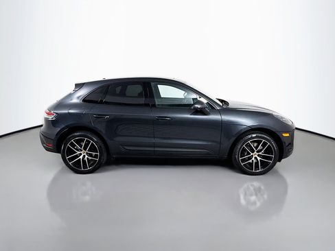Certified 2024 Porsche Macan AWD/4WD image 8