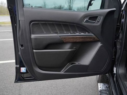 Used 2021 GMC Canyon Denali image 14