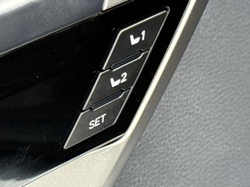 Used 2024 Toyota Tundra Limited w/ Power Package AWD/4WD image 21