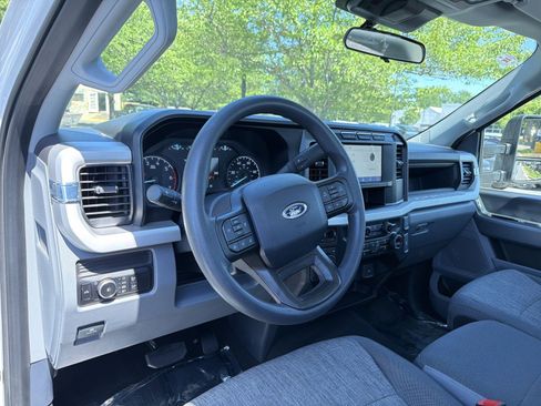 Used 2023 Ford F250 XL w/ STX Appearance Package AWD/4WD image 20