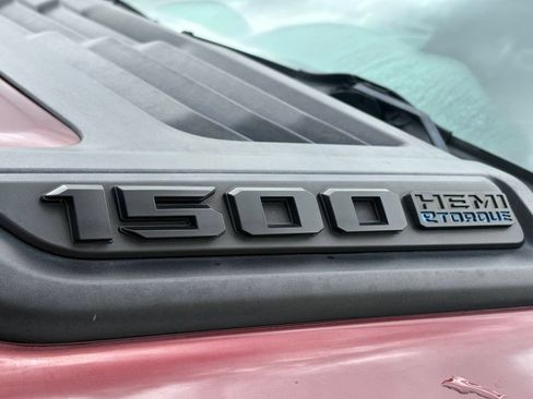 Used 2021 RAM 1500 Limited w/ Night Edition AWD/4WD image 15