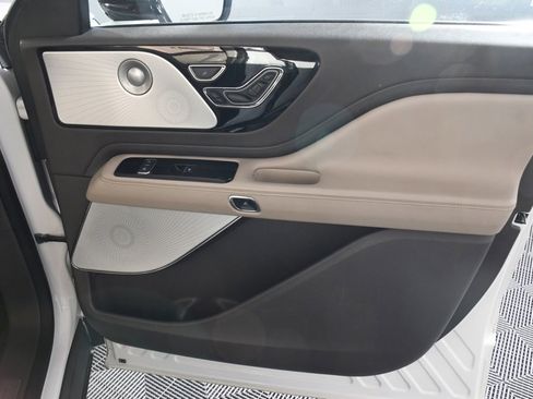 Used 2021 Lincoln Aviator Grand Touring w/ Equipment Group 302A image 17