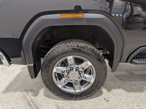 Used 2025 GMC Sierra 2500 SLT AWD/4WD image 14