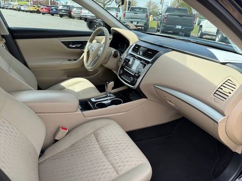 Used 2018 Nissan Altima 2.5 SV FWD image 38