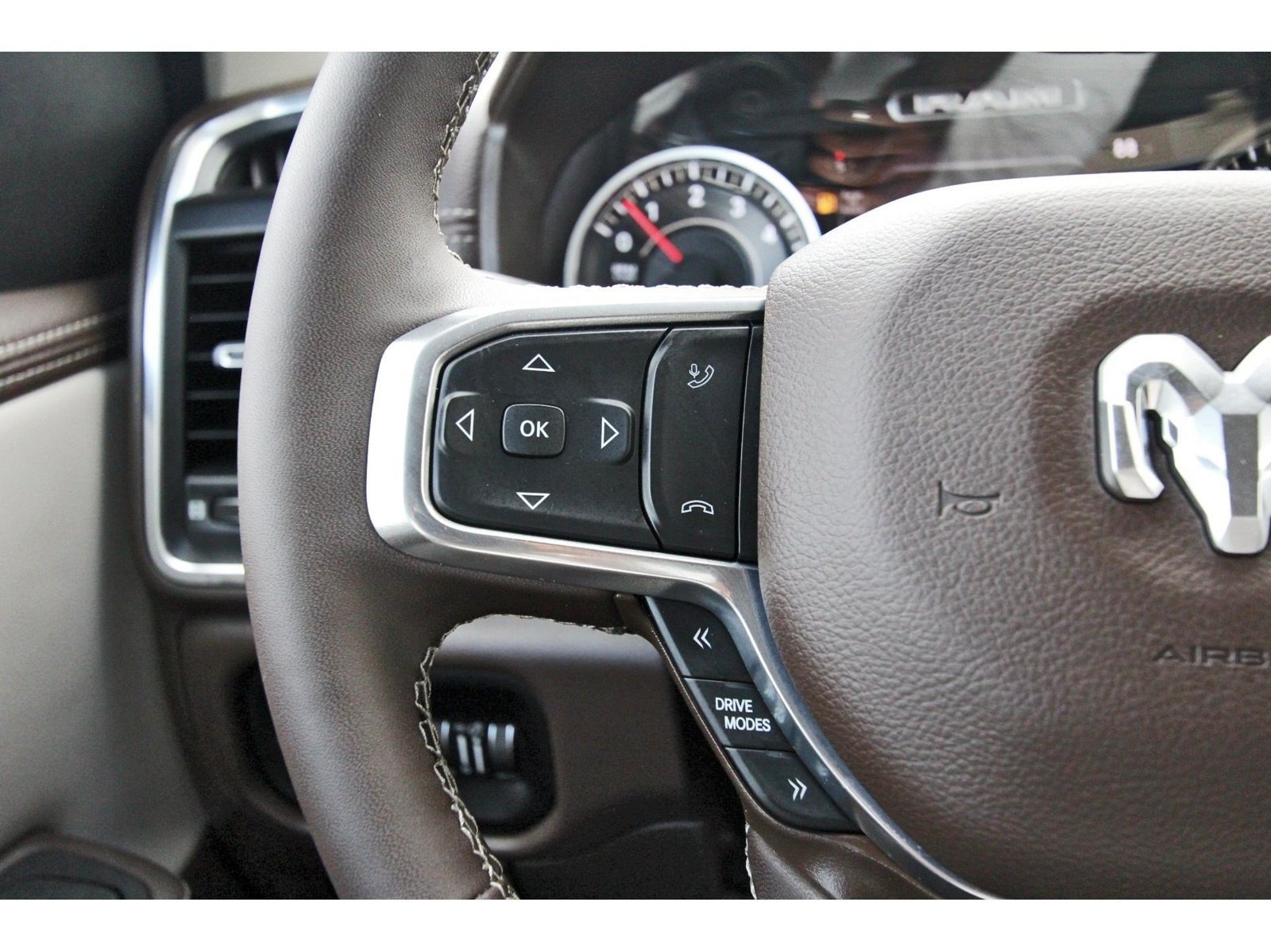 Used 2025 RAM 1500 Laramie w/ Bed Utility Group AWD/4WD image 24