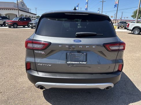 Certified 2024 Ford Escape Active FWD image 3