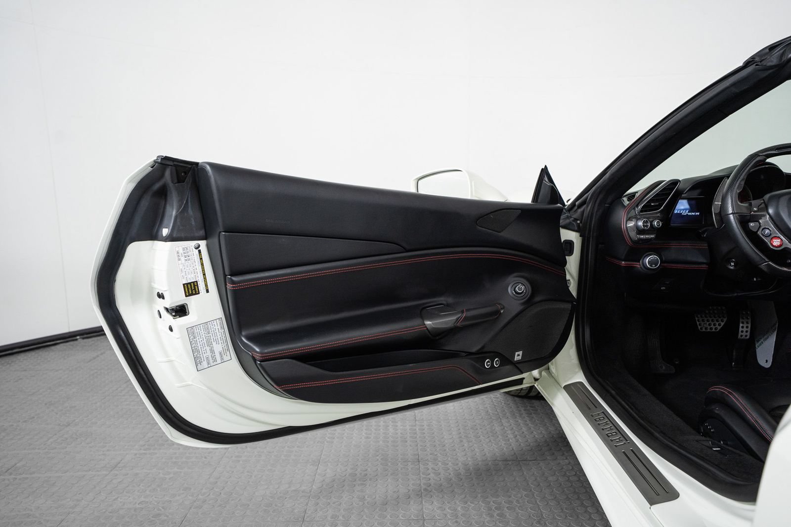 Certified 2019 Ferrari 488 Spider RWD image 10
