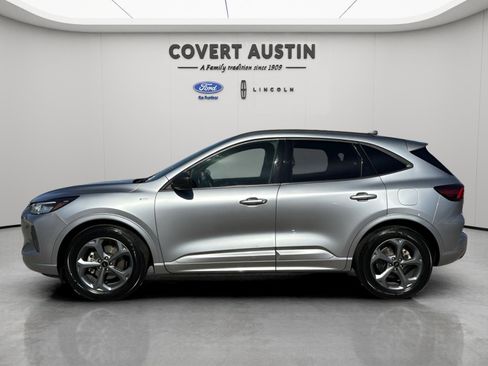 Used 2023 Ford Escape ST-Line w/ Tech Pack #1 image 2