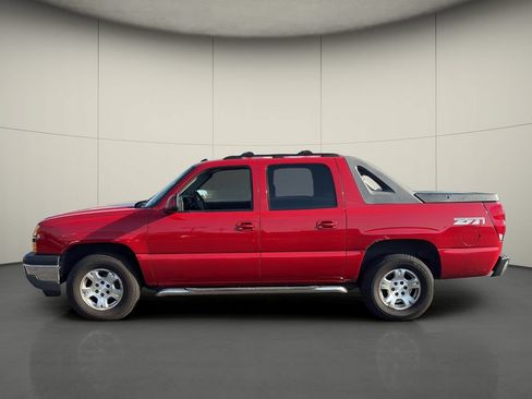 Used 2005 Chevrolet Avalanche Z71 w/ Sun And Sound Package AWD/4WD image 4