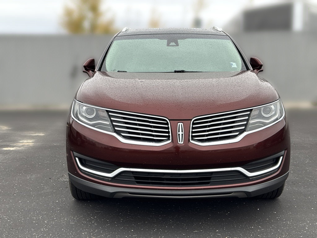 Used 2016 Lincoln MKX Reserve w/ Climate Package AWD/4WD image 4
