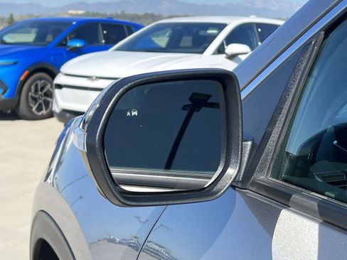 Used 2025 GMC Acadia Elevation image 20