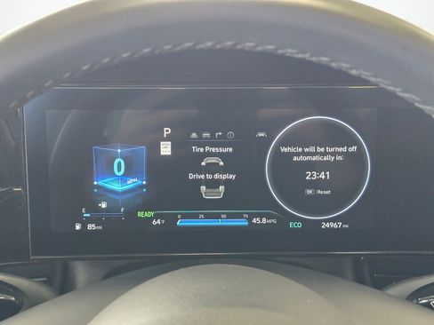 Used 2025 Hyundai Elantra SEL FWD image 21