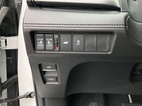 Used 2026 Honda Odyssey EX-L image 19