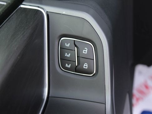 New 2025 Ford F150 Lightning Lariat image 19