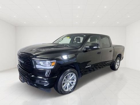 Used 2023 RAM 1500 Laramie AWD/4WD image 2