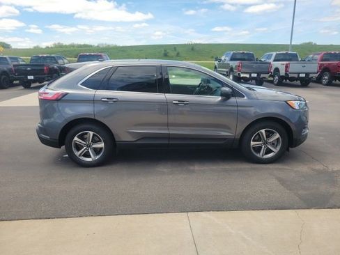 Used 2024 Ford Edge SEL w/ Convenience Package AWD/4WD image 6