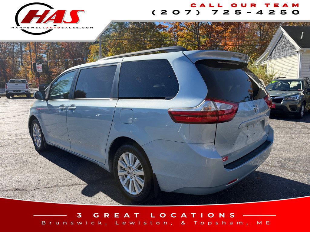 Used 2017 Toyota Sienna LE AWD/4WD image 4