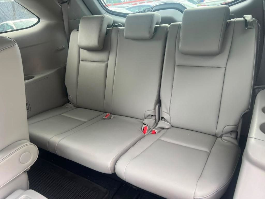 Used 2019 Toyota Highlander Limited AWD/4WD image 15