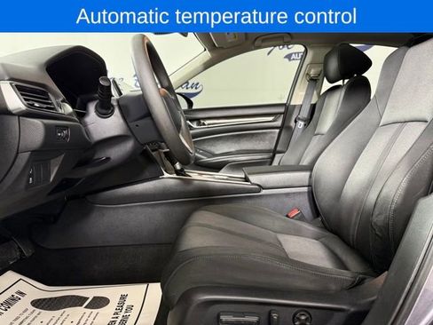Used 2019 Honda Accord EX image 10