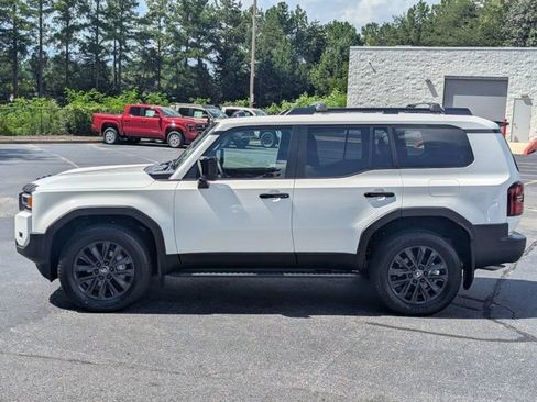 Used 2026 Toyota Land Cruiser w/ Premium Package AWD/4WD image 4