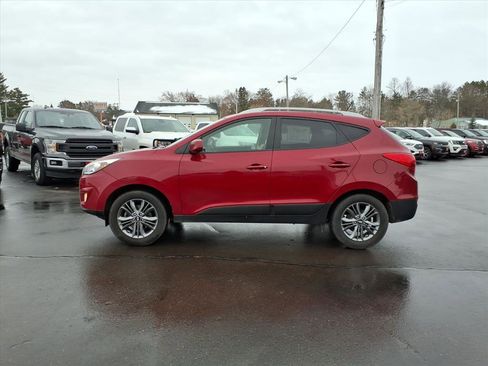Used 2015 Hyundai Tucson SE image 2