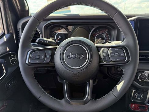 New 2025 Jeep Wrangler Unlimited Rubicon image 21