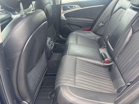 Used 2023 Genesis G70 3.3T AWD/4WD image 44