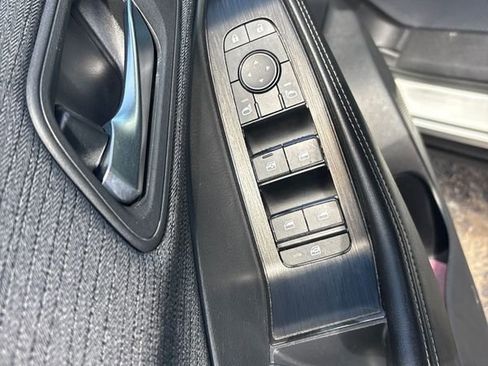 Used 2021 Nissan Rogue SV FWD image 10