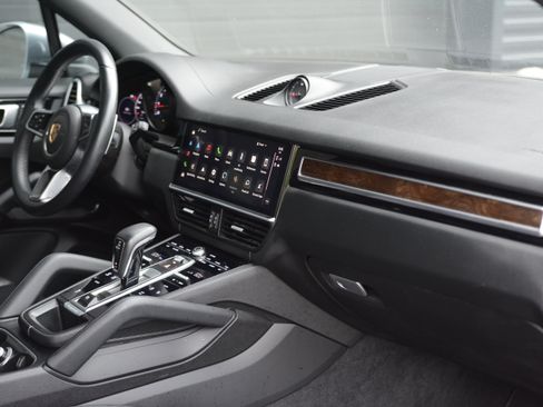 Certified 2023 Porsche Cayenne AWD/4WD image 27