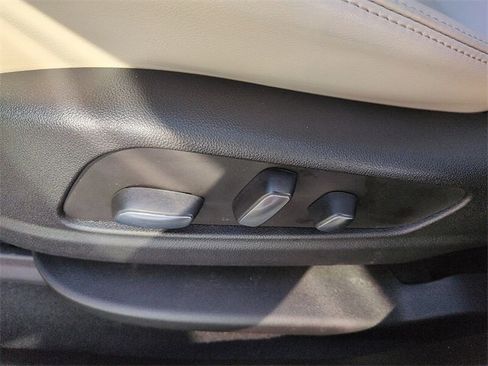 Used 2024 Cadillac XT6 Sport w/ Technology Package image 14