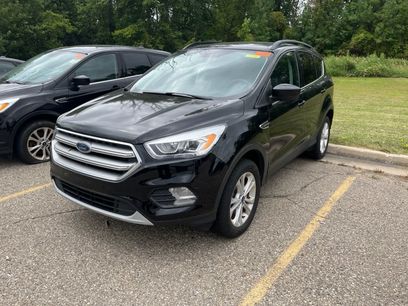 Used 2017 Ford Escape SE w/ Equipment Group 201A