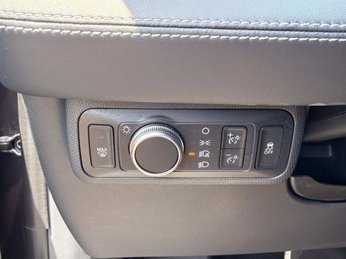 Used 2022 Ford Mustang Mach-E Select RWD image 30
