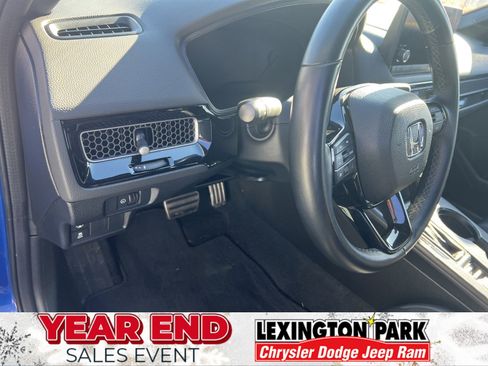 Used 2023 Honda Civic Sport image 15